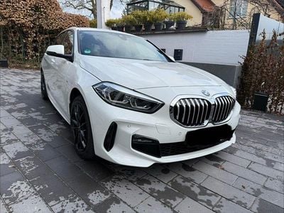 Gebraucht BMW 118 M Sport 140 PS (102 kW) 2020 Weiß Kleinwagen
