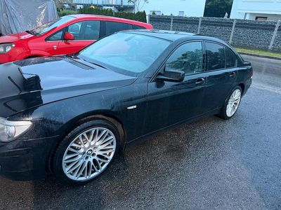 BMW 730