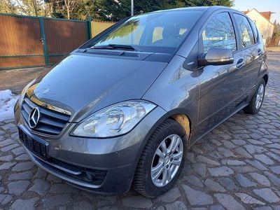 Gebraucht Mercedes A160 95 PS (69 kW) 2011 Grau Limousine