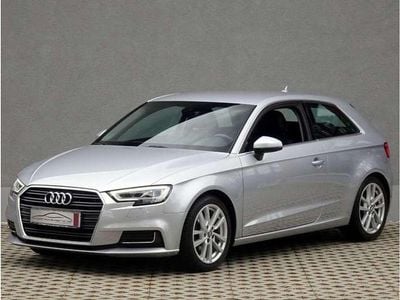 Usata Audi A3 Design 116 CV (85 kW) 2017 Argento Berlina