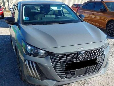 Grau Gebraucht 2025 Peugeot 208 Allure Kleinwagen | 18.980 € (Guter Preis)