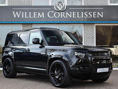 Second-hand Land Rover Defender HSE Dynamic 224 CP (164 kW) 2026 Negru SUV