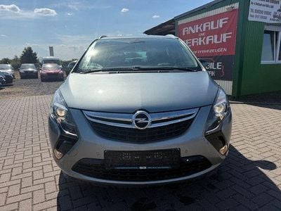 Silber Gebraucht 2015 Opel Zafira Tourer Style Van / Kleinbus | 7.500 € (Fairer Preis)
