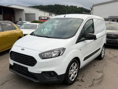 Gebraucht Ford Transit Courier Trend 101 PS (74 kW) 2020 Weiß Van