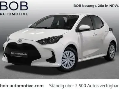 Gebraucht Toyota Yaris Comfort 72 PS (52 kW) 2023 Weiß Kleinwagen