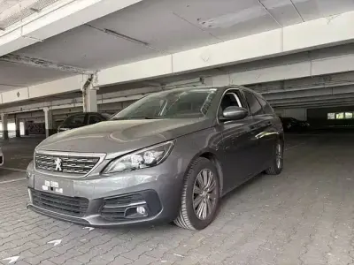 Gebraucht Peugeot 308 SW Allure 136 PS (100 kW) 2019 Grau Kombi