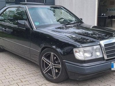 Gebraucht Mercedes 230 137 PS (100 kW) 1989 Schwarz Coupé