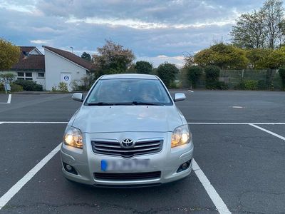 Usata Toyota Avensis 177 CV (130 kW) 2008 Grigio Berlina