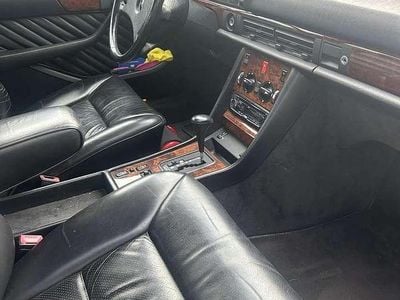 Usata Mercedes S420 SE 224 CV (164 kW) 1991 Grigio Berlina