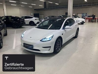 Weiß Gebraucht 2021 Tesla Model 3 RWD Limousine | 24.400 € (Fairer Preis)