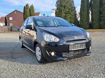 Schwarz Gebraucht 2013 Mitsubishi Space Star Van / Kleinbus | 3.350 €