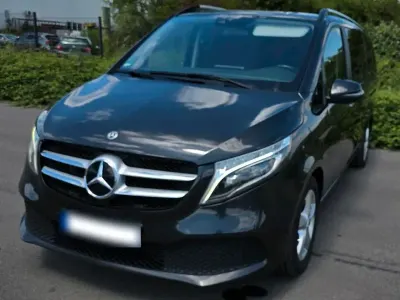 Gebraucht Mercedes V220 Edition 163 PS (119 kW) 2020 Grau Van / Kleinbus