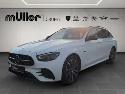 Gebraucht Mercedes E300 AMG line 306 PS (225 kW) 2020 Weiß Limousine