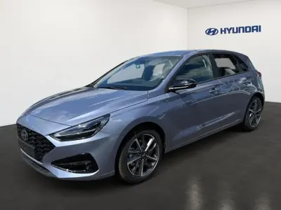 Neu Hyundai i30 Advantage 101 PS (74 kW) 2025 Blau Limousine