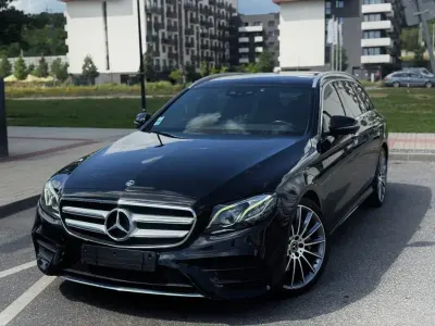 Gebraucht Mercedes E350 286 PS (210 kW) 2019 Schwarz Limousine