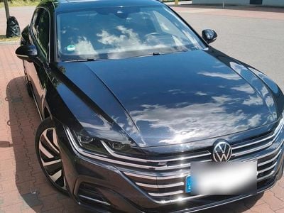 Second-hand VW Arteon R-line 190 CP (139 kW) 2021 Negru Break