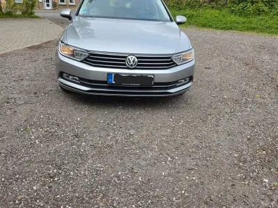Gebraucht VW Passat Comfortline 125 PS (91 kW) 2015 Grau Kombi