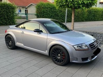 Silber Gebraucht 2005 Audi TT Sport Coupé | 31.400 €