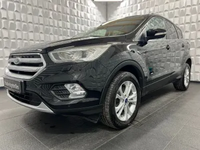 Gebraucht Ford Kuga Titanium 150 PS (110 kW) 2019 Schwarz SUV