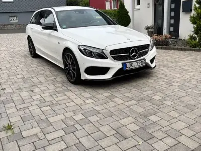Gebraucht Mercedes C43 AMG AMG 367 PS (269 kW) 2017 Weiß Limousine