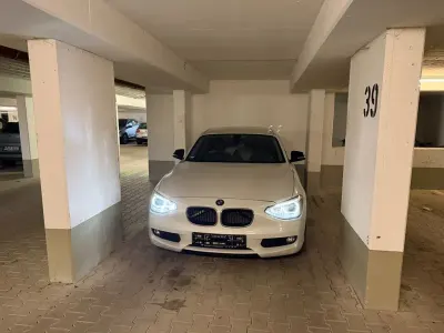 Gebraucht BMW 118 Performance 177 PS (130 kW) 2012 Weiß Kleinwagen