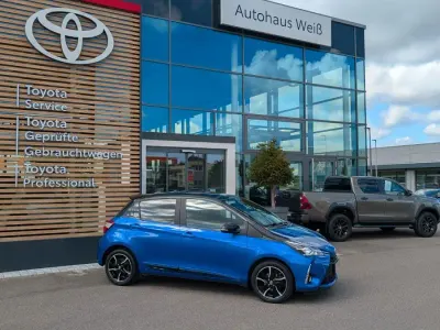 Gebraucht Toyota Yaris Style 111 PS (81 kW) 2017 Blau Kleinwagen