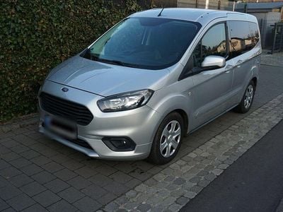 Gebraucht Ford Tourneo Courier 101 PS (74 kW) 2020 Silber Van / Kleinbus