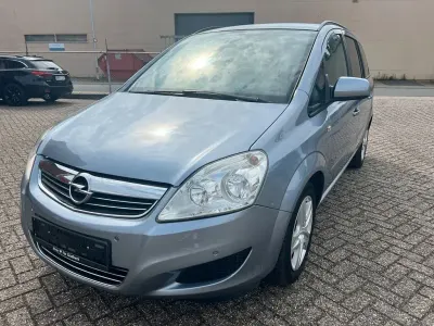 Gebraucht Opel Zafira Cosmo 116 PS (85 kW) 2009 Grau Van / Kleinbus