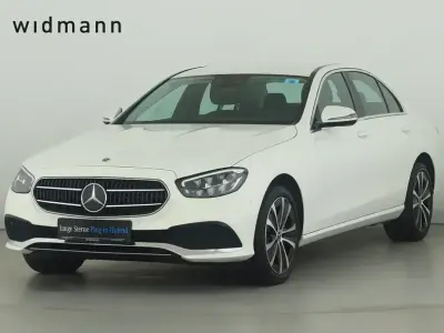 Gebraucht Mercedes E300 Avantgarde 306 PS (225 kW) 2022 Unilack polarweiss Limousine