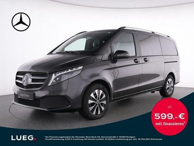 Grau Gebraucht 2023 Mercedes V300 Van / Kleinbus | 64.785 € (Fairer Preis)