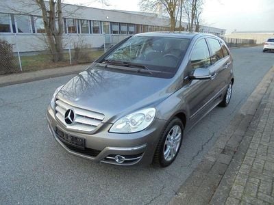 Gebraucht Mercedes B160 Sport 95 PS (69 kW) 2011 Grau Van / Kleinbus