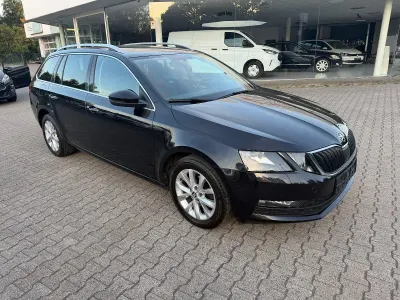 Gebraucht Skoda Octavia Ambition 116 PS (85 kW) 2017 Schwarz Kombi