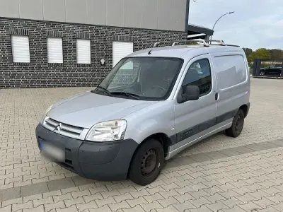 Gebraucht Citroën Berlingo 109 PS (80 kW) 2007 Silber Van / Kleinbus