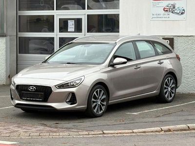 Beige Gebraucht 2017 Hyundai i30 Trend Kombi | 13.950 € (Fairer Preis)