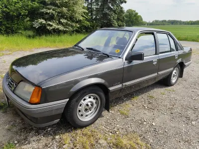 Gebraucht Opel Rekord 110 PS (80 kW) 1983 Grau Limousine