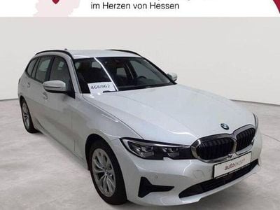 Gebraucht BMW 318 Advantage 150 PS (110 kW) 2021 Mineralweiß metallic Kombi