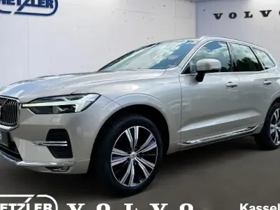 Gebraucht Volvo XC60 Ultimate 197 PS (144 kW) 2023 Bright dusk / metallic SUV