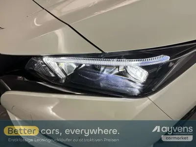 Gebraucht Nissan Leaf Tekna 110 kW (150 PS) 2022 Weiß Kleinwagen