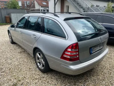 Gebraucht Mercedes C180 Avantgarde 143 PS (105 kW) 2004 Silber Limousine