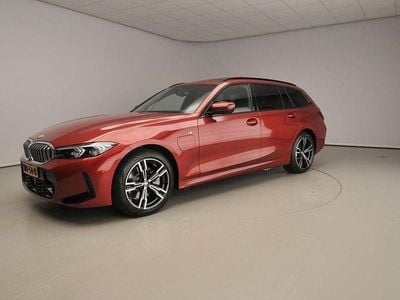 BMW 330e