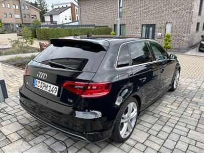 Gebraucht Audi A3 S-Line 150 PS (110 kW) 2015 Schwarz Limousine