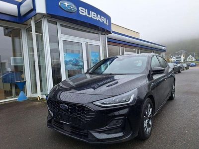 Schwarz Gebraucht 2023 Ford Focus ST-Line Limousine | 16.980 € (Guter Preis)