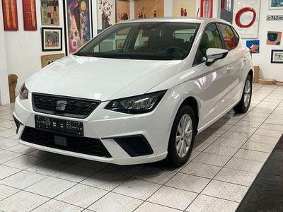 Weiß Gebraucht 2021 Seat Ibiza Style Kleinwagen | 14.500 € (Guter Preis)