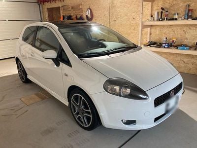 Usata Fiat Punto 120 CV (88 kW) 2009 Bianco Utilitaria