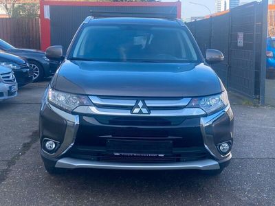 gebraucht Mitsubishi Outlander 2.2Di-D ClearTec/Leder/Kam/4WD/7 Sitze