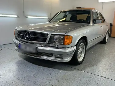 Gebraucht Mercedes 380 204 PS (150 kW) 1985 Silber Limousine
