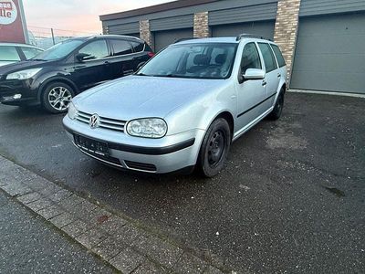 Silber Gebraucht 2002 VW Golf IV Edition Kombi | 3.390 € (Etwas zu teuer)