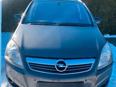 Second-hand Opel Zafira 140 CP (102 kW) 2010 Gri Monovolum