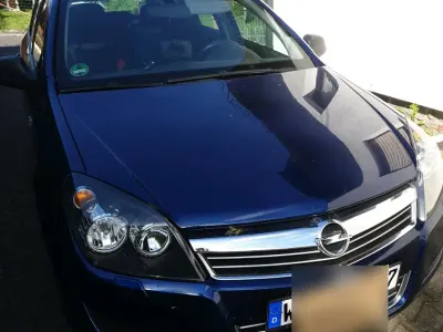 Gebraucht Opel Astra 130 PS (95 kW) 2009 Blau Kombi