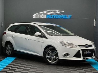 Gebraucht Ford Focus SYNC Edition 101 PS (74 kW) 2014 Weiß Limousine